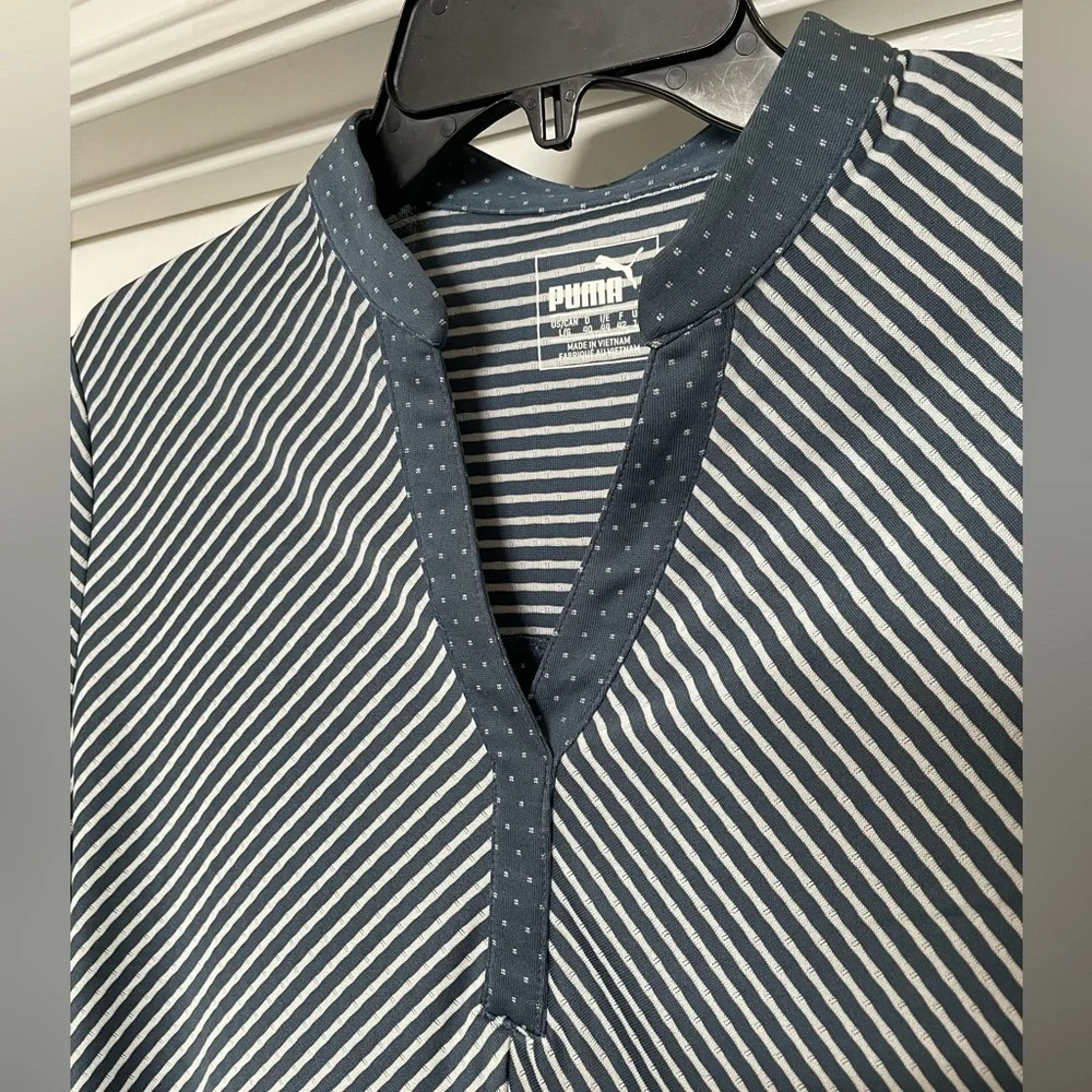 Puma golf short sleeve v neck top size Large- dusty blue and white stripe - Picture 2 of 10
